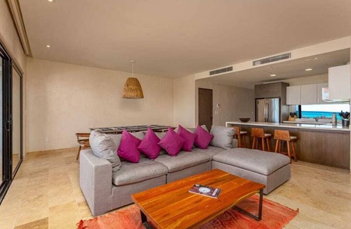 Tulsayab Apartment | Tankah Bay Beachfront 3BR w/Rooftop Sea Views