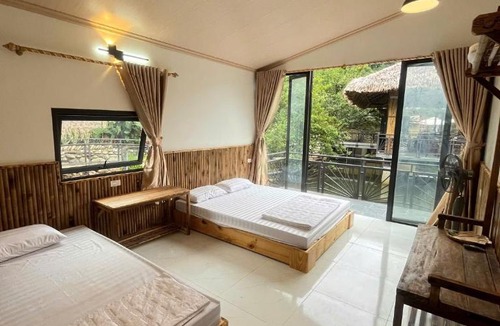 Muong La Hotel | Tao Village Homestay