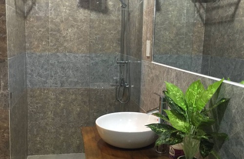 Thanh Ha Hostel | Terra Cotta Homestay and Hostel