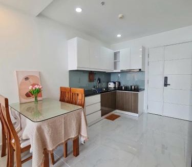 Phuong 8 Apartment | Terra Royal - Luxury Apartment & Hotel