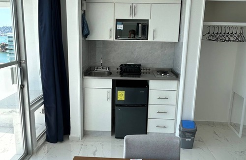 Club Deportivo Apartment | Terrific 1-bedroom studio next to the Ocean in Acapulco, Mexico