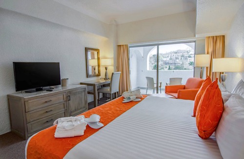 Peninsulas de Santiago Resort | Tesoro Manzanillo All Inclusive