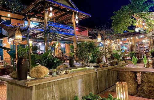 Van Ho Hotel | Thênh Thang Home & Cafe