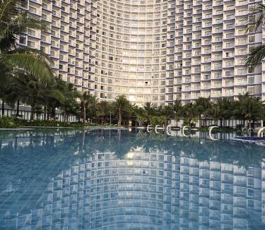 Khanh Hoa Hotel | The Arena Cam Ranh Beachfront Condotel