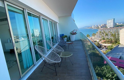 Puerto Vallarta Condo | The best views of the sea, the mountains and the sunsets. Beachfront