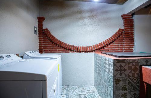 San Felipe del Agua House | The Brown House