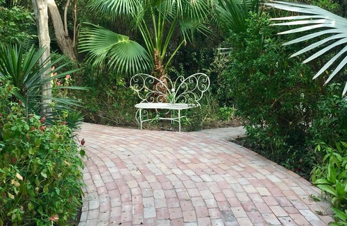 Palmview South House | The Bryan House: Where History & Nature Meet! w/King Bed. Pet friendly!