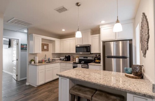 Edinburg Apartment | The Cozy Nest Apartment