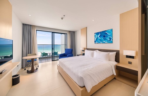 Cam Ranh Resort | The Empyrean Cam Ranh Beach Resort