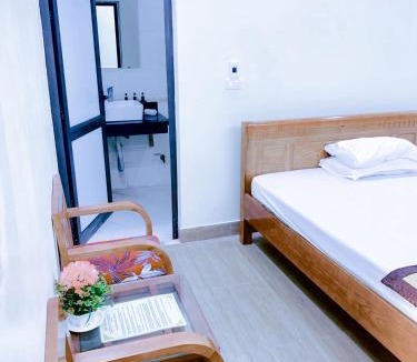 Tam Dao Hotel | The Gold House Tam Đảo