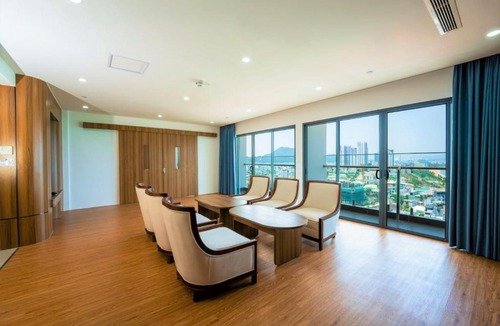 Quy Nhon Hotel | The Golden Crest Hotel Quy Nhon