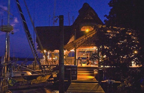 Fronteras Hotel | The Golden Resort - Tortugal River Lodge & Marina