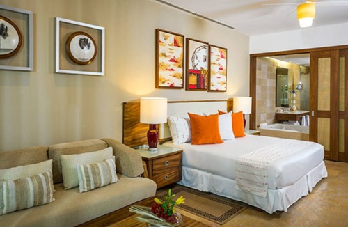 Centro Resort | The Grand Bliss Master Room