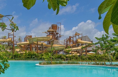 Villa Juarez Resort | THE GRAND MAYAN - MASTER SUIT W/PRIVATE PLUNGE POOL 2BEDROOM/2BATHROOM