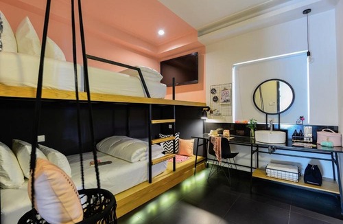 Nguyen Thai Binh Hotel | The Hammock Hotel Fine Arts Museum