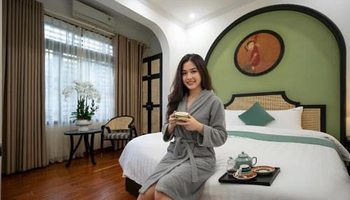 Hue Hotel | The Lamp Homestay Hue