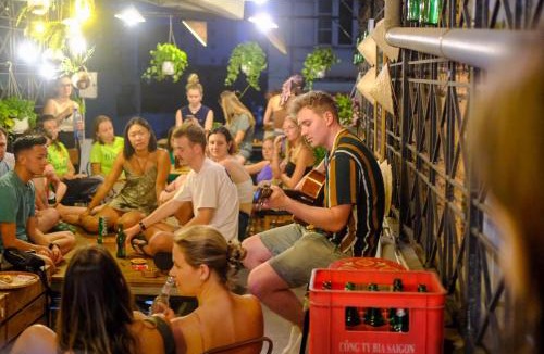 Bui Thi Xuan Hostel | The Like Hostel & Cafe