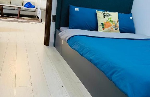 Hue Apartment | The manor Crown - Aurora House