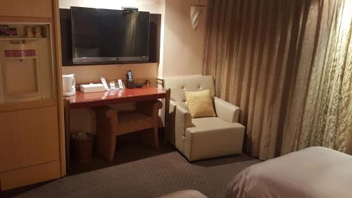 Zhongshan Hotel | The Moon Hotel