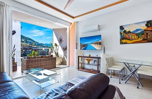 Emiliano Zapata Condo | The Park Penthouse Oceanview 1 block Malecon