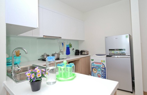 Bai Chay Apartment | THe place is no longer available.