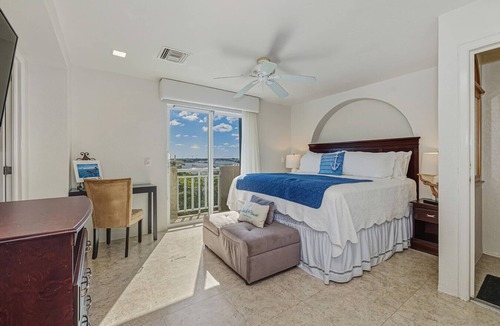 Colonia Centro Apartment | The Queen of Cozumel`s Urban Empire Ensuite CITY V