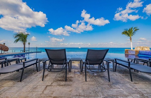 Colonia Centro Apartment | The Queen of Cozumel`s Urban Empire Ensuite CITY V