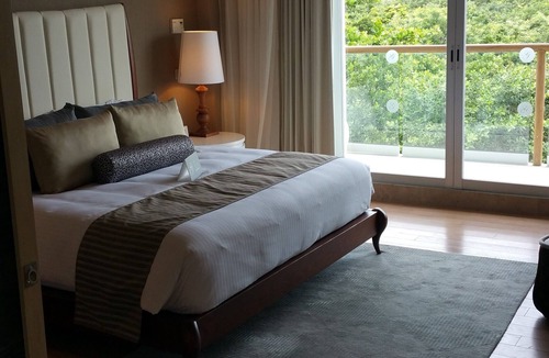 Villa Juarez Condo | The Residence 3 Bedroom Loft at Grand Luxxe