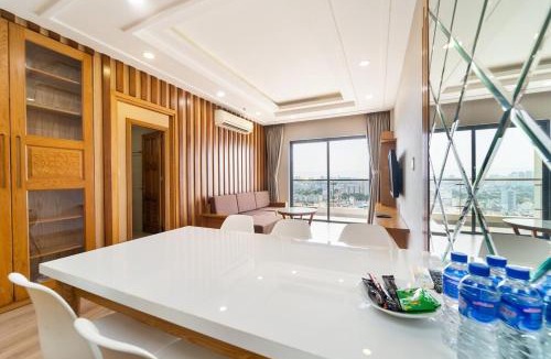 District 5 Apartment | The Rixx Everich 2 beds 2 bath at Chinatown with pool and gym and Netflix