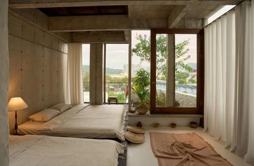 Tran Phu Beach Bed & Breakfast | The Still Slow & Sip