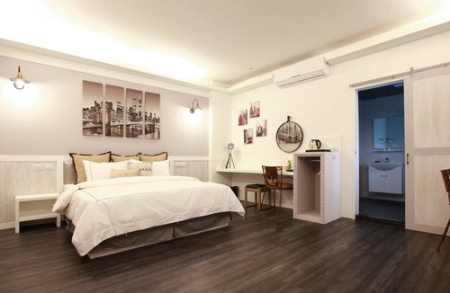 Dongshan Bed & Breakfast | The Tiles Garden B&B