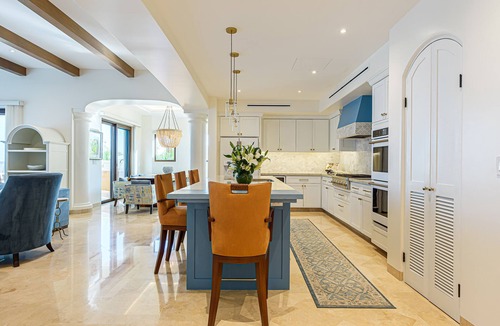 Buzzards Condo | TheNest. Oceanview condo with access to infinity pool and jacuzzi