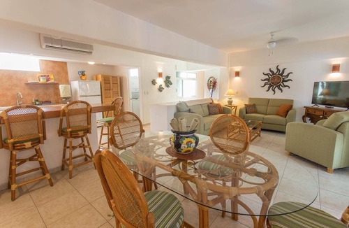 Zihuatanejo Condo | Three Minutes From the Warm Sands of Spectacular Playa La Ropa!