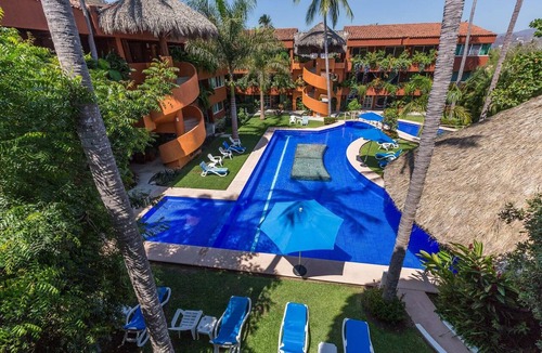 Zihuatanejo Condo | Three Minutes From the Warm Sands of Spectacular Playa La Ropa!