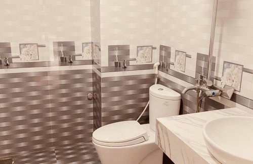 Bac Tu Liem Hotel | Titanic Hotel