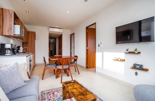 Diaz Ordaz Condo | Top-Floor 2BR w/Skyline Views, Pool & Gym