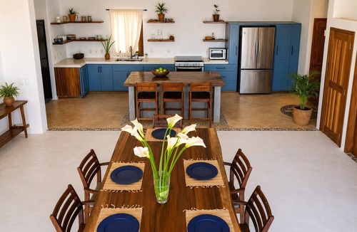 San Pedro Pochutla House | Top Floor Suite +Pool +Private Path to Shore, A/C. Accessible step-less layout