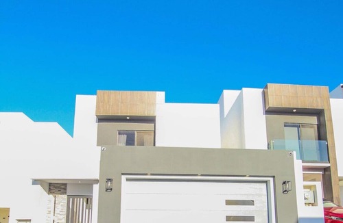 La Joya House | Top Ranked Baja Adv Views|Rooftop|Papas & Beer