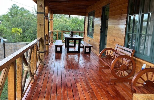 Agencia Municipal Santa Cruz Cabin | Town Cabin on the foothills/ac