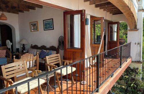 Proyecto escola Condo | Traditional Downtown Home - Amazing View