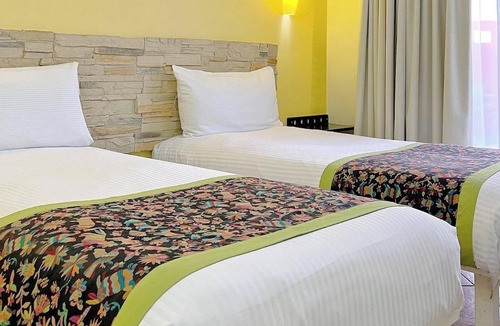 Juarez Hotel | Traditional-Style Room Close to Shops & Restaurants – Walk Everywhere
