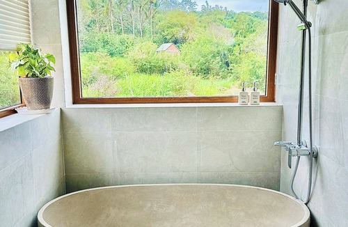 Tuy An Hotel | Tram Seven Retreat House Ganh Da Dia