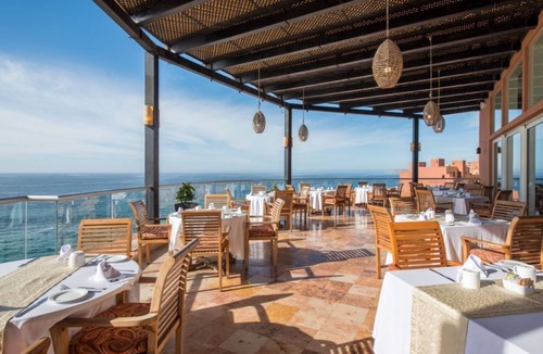 San Jose del Cabo Hotel | Tranquil Studio Hideaway in a Prime Location