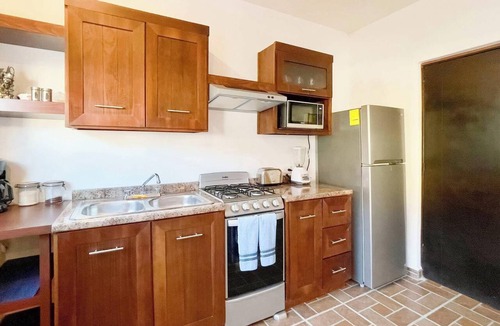 El Centenario Apartment | Tranquil Studio, Steps to the Beach + Parking