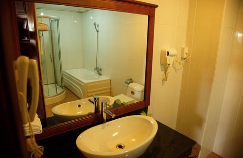 Pleiku Hotel | Tre Xanh Hotel