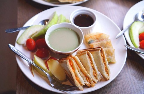 Yanpu Bed & Breakfast | Treehouse