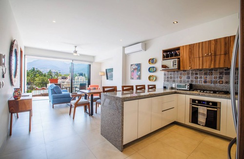 Diaz Ordaz Condo | Trendy Versalles 2BR | Pool, Gym & BBQ Area