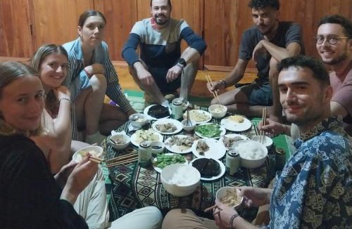 Trung Khanh House | Triệu hoan homestay nhà sàn cổ