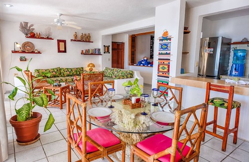 Akumal Condo | Tropical beachfront condo! AC, swimming pool!