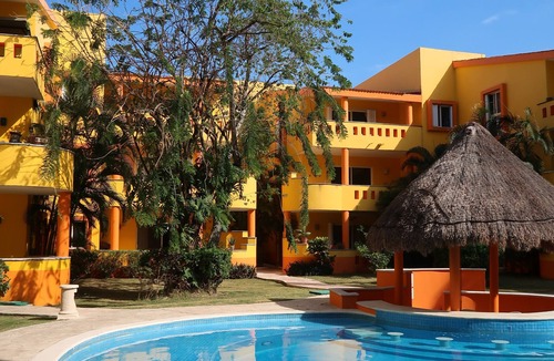 Playacar Apartment | Tropical Chac Ha at Playacar, 5 Minute Walk to the Beach